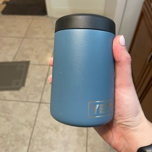 Yeti 355ml colster for cans - limited edition Nordic blue